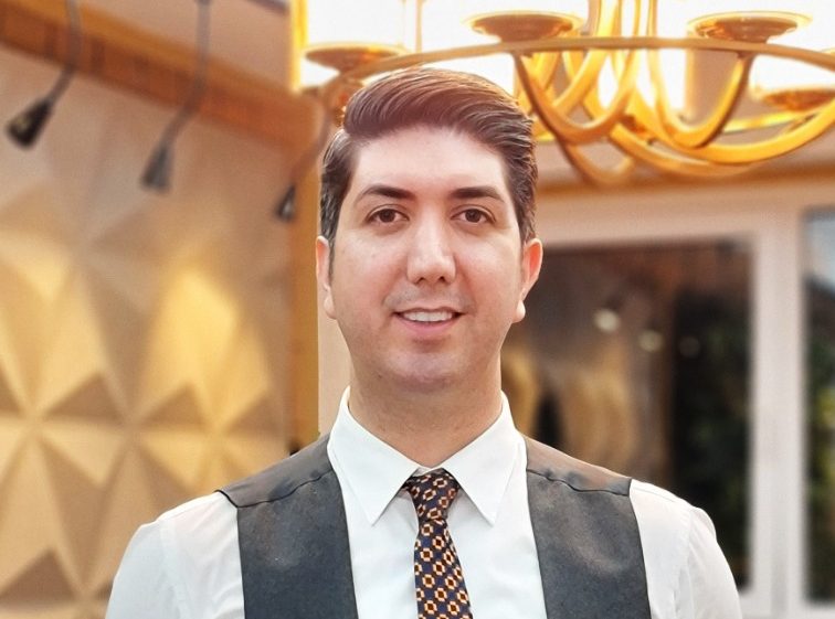 داوود شریفی - معرفی برترین مدرس اینستاگرام داوود شریفی - معرفی برترین مدرس اینستاگرام